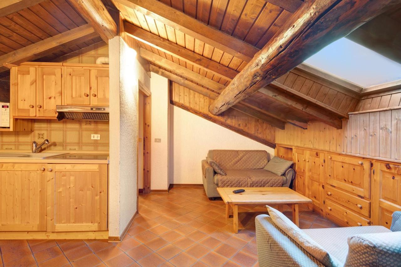 Chalet Meridiana Appartamento 11 Livigno Buitenkant foto