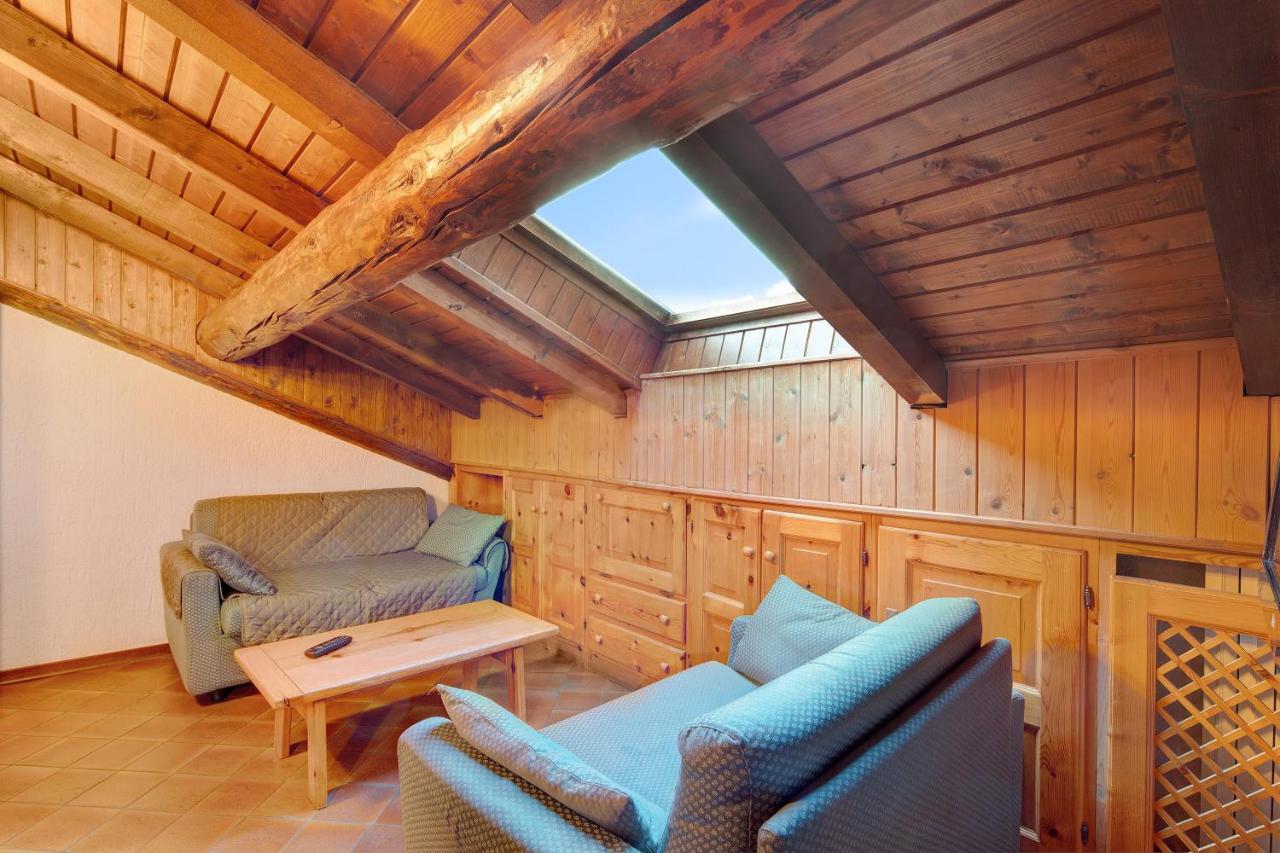 Chalet Meridiana Appartamento 11 Livigno Buitenkant foto